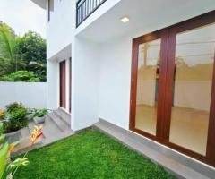 luxury house for sale in battaramulla