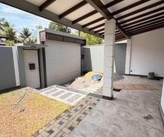 house for sale in Athurugiriya