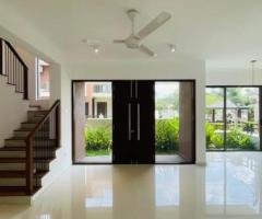 Brand New Luxury House for Sale in Thalawathugoda Kotte