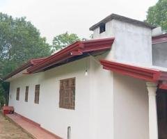 Complete House is for Sale in Wellawaya