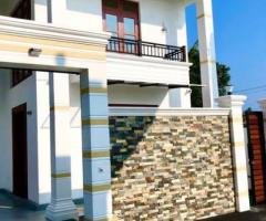 Brand New Luxury 3 Storied House in Boralasgamuwa