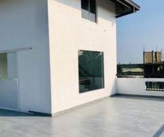 Brand New Luxury 3 Storied House in Boralasgamuwa