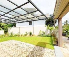 House for Sale in  Athurugiriya