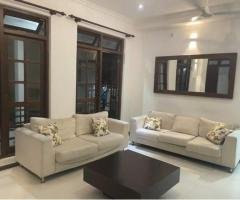 House for rent in Mount Lavina