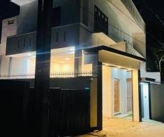 Modern 2-Storied House in Ratmalana