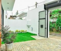 𝘓𝘶𝘹𝘶𝘳𝘺 𝘏𝘰𝘶𝘴𝘦𝘴 𝘧𝘰𝘳 𝘴𝘢𝘭𝘦 𝘪𝘯 𝘞𝘢𝘵𝘵𝘢𝘭𝘢 𝘔𝘢𝘩𝘢𝘣𝘢𝘨𝘦.