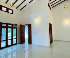House for Sale in Athurugiriya