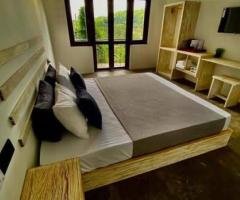 A hotel with tourist attraction from Kandy