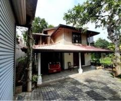 A house is for sale in Kundasala, Kandy. (13P) With Furniture