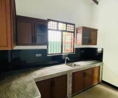 Single Storey Luxury House For Sale In Athurugirya kaduwela road