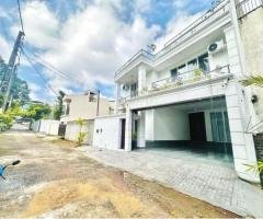 Brand New Three Storey Luxury House For Sale in Pelawatte