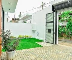 𝘉𝘳𝘢𝘯𝘥 𝘕𝘦𝘸 𝘈𝘳𝘤𝘩𝘪𝘵𝘦𝘤𝘵𝘶𝘳𝘢𝘭𝘭𝘺 𝘋𝘦𝘴𝘪𝘨𝘯𝘦𝘥 𝘓𝘶𝘹𝘶𝘳𝘺 𝘏𝘰𝘶𝘴𝘦𝘴 𝘧𝘰𝘳 𝘴𝘢𝘭𝘦 𝘪𝘯 𝘞𝘢𝘵𝘵𝘢𝘭𝘢 𝘔𝘢𝘩𝘢𝘣𝘢𝘨𝘦.