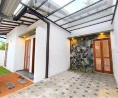 Brand New Single Story House For Sale In  galwarudsawa Road  Athurugirya