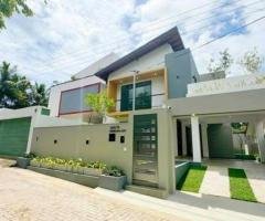The Architecturally Designed Brand New Two Storyed House At Kesbewa