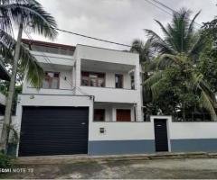 PANADURA KURUSA HANDIYA HORANA ROAD MODERN 3-STORY LUXURY HOUSE FOR SALE