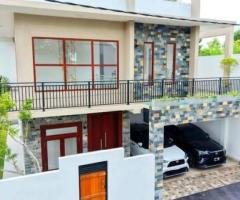 BRAND NEW TREE STORY HOUSE FOR SALE IN ATHURUGIRIYA