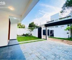 Ultra Luxury 3-Storey Dream Home with Rooftop & Bar – Malabe