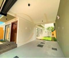 Two-Story Modern Luxury House for Sale - Hokandara