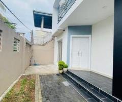 3-Unit House for Sale in Dehiwala – Prime Location