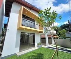 Newly Build Luxury Two Story House For Sale In Kesbewa