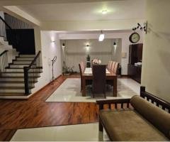 Luxury house available for sale in kandy