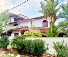 Colonial Style House For Sale – Dehiwala 🔵✨🏠📍🌴