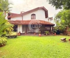 Colonial Style House For Sale – Dehiwala 🔵✨🏠📍🌴