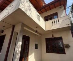 Solid house for sale in Mount Lavinia