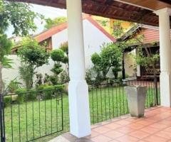 Colonial house for rent in Pepiliyana