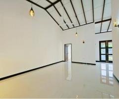 House for Sale in Athurugiriya