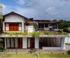 Modern Luxury House – Battaramulla