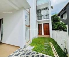 Super Luxury 3-Storey House + Extra Land for Sale in Thalawathugoda Town 🔵✨🏠📍🌴