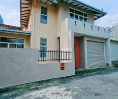 Spacious 4-Bedroom House for Rent/ Sale – Thalawathugoda / Pelawatte Border