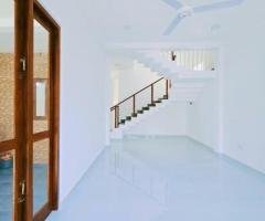 Brand New 2-Storied House for Sale – Malabe, Kahanthota Road