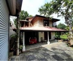 A house is for sale in Kundasala, Kandy. (13P) With Furniture